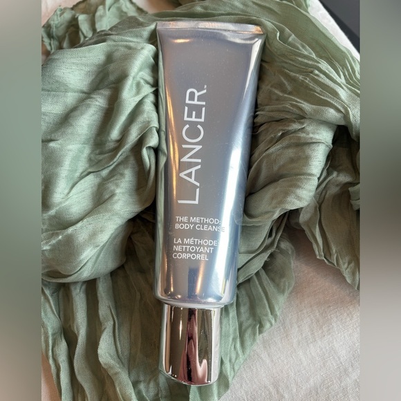 Lancer Body Care Trio • Method Body • Skincare • Products • Bundle - Picture 8 of 10